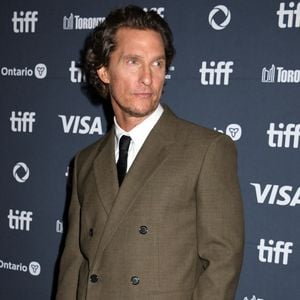 Matthew McConaughey lors de l'avant-première mondiale de The Lost Bus, organisée dans le cadre du Festival international du film de Toronto, en septembre 2025. © Backgrid USA / Bestimage