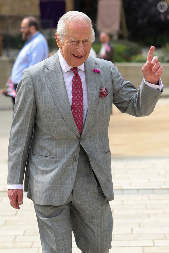 Le roi Charles III assiste à la cérémonie des clés au château de Lancaster, Lancaster, Lancashire, Royaume-Uni, le 9 juin 2025. © Julien Burton / Bestimage