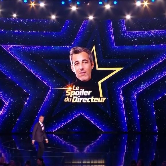 Parmi les 10 élèves restants, 9 intégreront la tournée de la "Star Academy" dont ils rêvent tous.

Michael Goldman sur le plateau de la "Star Academy" lors du prime du vendredi 5 décembre 2025 - capture d'écran TF1