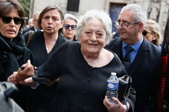 Xavière Tiberi, la veuve, à la sortie des obsèques de Jean Tiberi, maire de Paris de 1995 à 2001, en l'église Saint-Etienne-du-Mont à Paris le 3 juin 2025. © Christophe Clovis / Bestimage