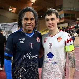 Christian Karembeu et Louis Ducruet (tatouage sur le bras gauche) durant la cinquième édition de la Fight Aids Cup, un match de football caritatif au stade Louis II à Monaco, le 22 janvier 2025.

© Bruno Bebert / Bestimage