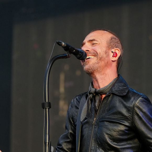 Calogero en concert lors de la "Fête de L'Humanité 2024" sur l'ex-base aérienne 217 au Plessis-Pâté le 15 septembre 2024. © Anne-Sophie Guebey/Bestimage