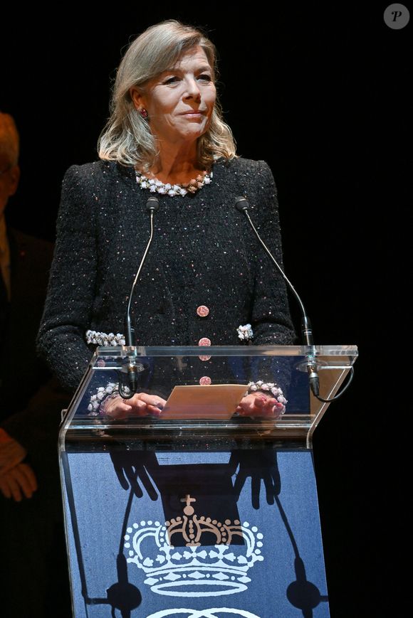 Exclusif - La princesse Caroline de Hanovre (La princesse a troqué sa chevelure argenté contre un blond cendré) lors de la cérémonie de proclamation de l'édition 2024 des Prix de la Fondation Prince Pierre à l'opéra Garnier à Monaco, le 8 octobre 2024. 
© Bruno Bebert / Bestimage
