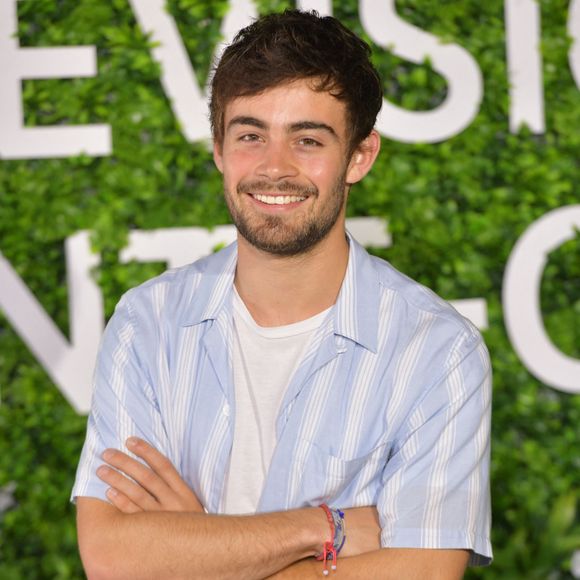 Clément Remiens pour la série Ici tout commence, sur le photocall du 60eme Festival de Télévision de Monte-Carlo au Grimaldi Forum à Monaco le 20 juin 2021. © Bruno Bebert/Bestimage