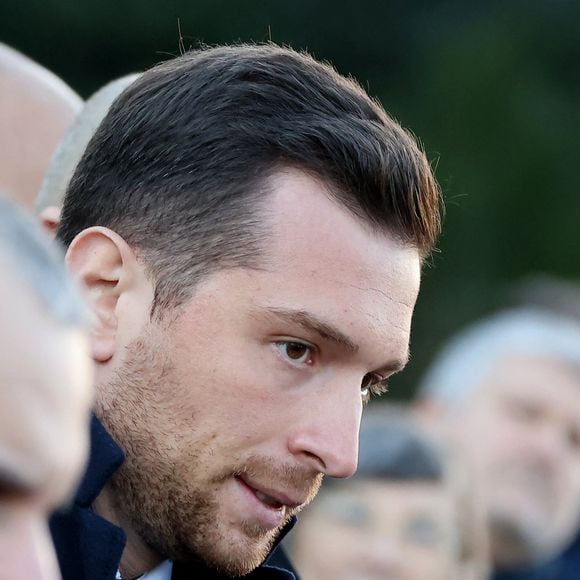 Jordan Bardella - Sortie du clan Le Pen aux obsèques de Jean-Marie Le Pen en l'église Saint-Joseph à la Trinité-sur-Mer le 11 janvier 2025.
© Dominique Jacovides / Guillaume Collet / Bestimage