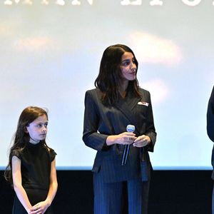 Valérie Perrin, Elodie Batard Gaultier, Leïla Bekhti et Jean-Pierre Jeunet ont présenté le film "Changer l'eau des fleurs" durant la soirée d'ouverture de la 8ème édition du Festival Ciné Roman au Cinéma Pathé Gare du Sud à Nice, le 28 septembre 2026. © Bruno Bebert - Dominique Jacovides / Bestimage