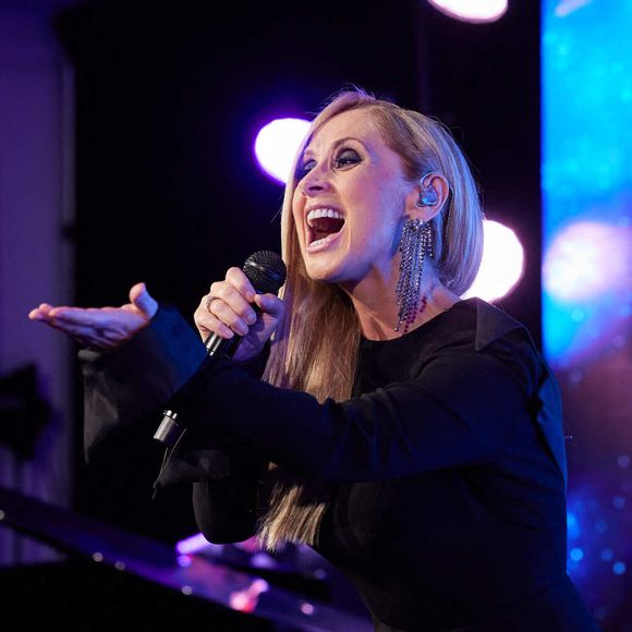 Lara Fabian lors de la 11ème édition de la soirée Global Gift Gala à l'hôtel Four Seasons George V à Paris le 30 septembre 2023.
© Cyril Moreau / Bestimage