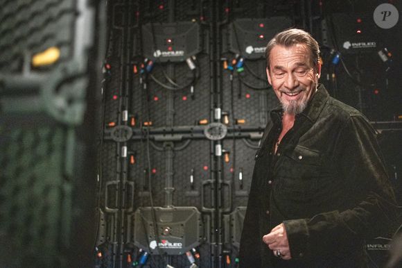 Exclusif - Florent Pagny en backstage de l'enregistrement de l'émission "Serge Lama, le dernier rappel" présentée par F. Bollaert, diffusée le vendredi 21 novembre 2025 sur France 3 à 21h10, au théâtre Marigny à Paris, France, le 29 avril 2025. © Clovis-Moreau/Bestimage