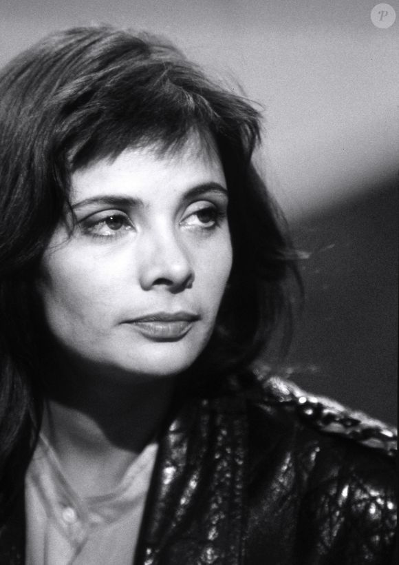 Archives - Marie Trintignant sur le plateau de l'émission TV "Ciel mon mardi!". Le 18 juin 1991 CEDRIC PERRIN / BESTIMAGE