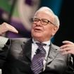 "De loin, le meilleur investissement que vous puissiez faire est…" : comment le milliardaire Warren Buffett a bâti son succès sur ce principe simple
