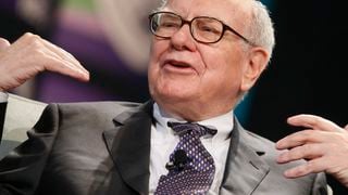 "De loin, le meilleur investissement que vous puissiez faire est…" : comment le milliardaire Warren Buffett a bâti son succès sur ce principe simple