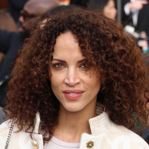 Toujours aussi divine, l'incontournable Noémie Lenoir a décidé de lever le voile sur ses secrets beauté.

Noemie Lenoir - Arrivées au défilé Casablanca mode femme automne / hiver lors de la Fashion Week de Paris (PFW) au Cirque d'hiver, à Paris, France.
© Denis Guignebourg/Bestimage