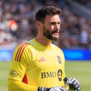 Après plusieurs années en Angleterre, l'ancienne capitiane des Bleus poursuit sa carirère outre-Atlantique

Le gardien Hugo Lloris (n° 1) du Los Angeles Football Club lors du match de championnat de la MLS contre le Minnesota United FC, samedi 22 février 2025 a Photo de Javier Rojas/PI/Zuma Press Wire/ABACAPRESS.COM