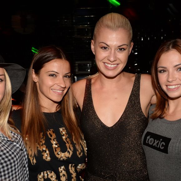 Une ex-danseuse de "Danse avec les stars" a affiché une impressionnante perte de poids sur son compte Instagram...

Denitsa Ikonomova, Katrina Patchett et Marie Denigot-Hamon à la soirée "D'pendanse" organisée au restaurant "La Gioia" au VIP Room à Paris.
© Rachid Bellak/Bestimage