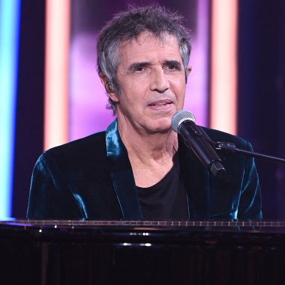 Julien Clerc - 35 ème édition du Téléthon sur France 2 à Paris le 5 décembre 2021.

© MPP / Bestimage