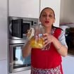 Fini les odeurs ! L'experte Souad Romero (Familles nombreuses) partage ses astuces naturelles pour un réfrigérateur toujours nickel