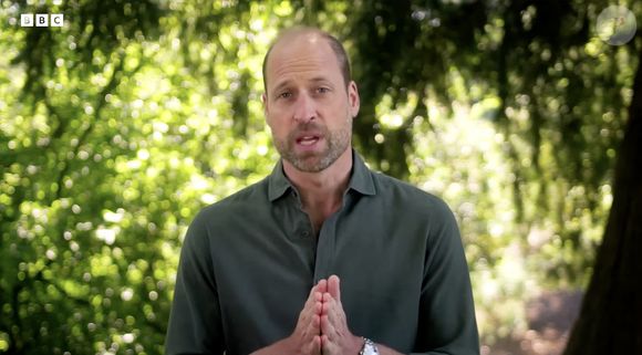Une période qui s'annonce difficile pour le prince William

Le prince William de Grande-Bretagne a parlé de son amour de la faune et de la conservation pour présenter une nouvelle série de documentaires sur les personnes qui protègent les animaux et les habitats naturels de la planète.
La série de six épisodes, intitulée Guardians, a été commandée par William, 42 ans, pour la chaîne BBC Earth sur YouTube.
Chaque semaine, un épisode sera diffusé, mettant l'accent sur le travail d'équipes réparties dans le monde entier.
Le premier programme, intitulé Rangers v Poachers, The Fight To Save Africa's Elephants, raconte l'histoire d'un garde forestier nommé Modiki.
Il dirige une équipe qui risque sa vie pour sauver les éléphants menacés d'Afrique dans la réserve spéciale et le parc national de Dzanga-Sangha.
Ce parc est situé dans la partie sud-ouest de la République centrafricaine.
Elle est bordée à l'ouest par le Cameroun et au nord et à l'est par la République du Congo.
 La région est connue pour sa grande biodiversité et fait partie du parc national de Sangha, une zone protégée transfrontalière qui comprend également des parties du Cameroun et de la République du Congo.

Picture supplied by JLPPA