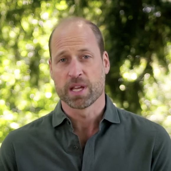 Une période qui s'annonce difficile pour le prince William

Le prince William de Grande-Bretagne a parlé de son amour de la faune et de la conservation pour présenter une nouvelle série de documentaires sur les personnes qui protègent les animaux et les habitats naturels de la planète.
La série de six épisodes, intitulée Guardians, a été commandée par William, 42 ans, pour la chaîne BBC Earth sur YouTube.
Chaque semaine, un épisode sera diffusé, mettant l'accent sur le travail d'équipes réparties dans le monde entier.
Le premier programme, intitulé Rangers v Poachers, The Fight To Save Africa's Elephants, raconte l'histoire d'un garde forestier nommé Modiki.
Il dirige une équipe qui risque sa vie pour sauver les éléphants menacés d'Afrique dans la réserve spéciale et le parc national de Dzanga-Sangha.
Ce parc est situé dans la partie sud-ouest de la République centrafricaine.
Elle est bordée à l'ouest par le Cameroun et au nord et à l'est par la République du Congo.
 La région est connue pour sa grande biodiversité et fait partie du parc national de Sangha, une zone protégée transfrontalière qui comprend également des parties du Cameroun et de la République du Congo.

Picture supplied by JLPPA