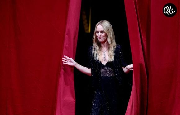 Son show très attendu ce samedi 24 octobre au Zénith de Toulon se trouve impacté par le contexte social national.

Vanessa Paradis lors de la 15ème édition du festival Lumière à Lyon le 12 octobre 2024.

© Dominique Jacovides / Bestimage