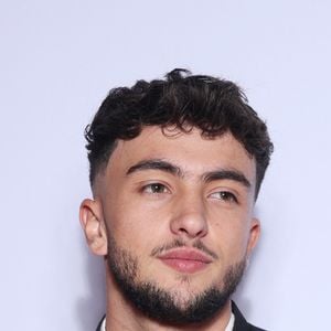 Inès Benazzouz aka Inoxtag au photocall de la soirée "GQ Men of the Year awards 2024" à l'hôtel Plaza à Paris. Le 20 novembre 2024 © Denis Guignebourg / Bestimage