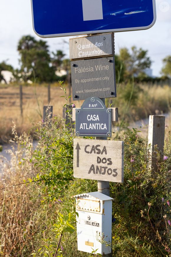 La police portugaise reprend les investigations, deux ans après les dernières fouilles menées au Portugal. De nouvelles recherches ont commencé aujourd'hui près de Praia da Luz, là où Maddie McCann a disparu en mai 2007. Praia da Luz, le 3 juin 2025.