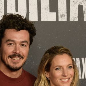 Jérémie Poppe et Élodie Varlet ont été aperçus lors de la première de la série Netflix « Pax Massilia » à Marseille, en France, le 29 novembre 2023. Photo : Laurent Coust/Abaca