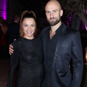 Et la fille de danseurs a hérité de leur sens du rythme

Denitsa Ikonomova et Francois Alu assistent au dîner Peninsula in Pink par Octobre Rose au profit des Bonnes Fees, à Paris, France le 03 octobre 2024. Photo par Jerome Dominé/ABACAPRESS.COM