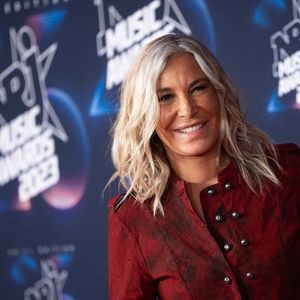 Parmi les artistes soignés, on compte Francis Cabrel, JoeyStarr, Orelsan, et Jean-Louis Aubert, son plus fidèle patient.

Zazie assiste au tapis rouge des NRJ Music Awards 2023, au Palais des Festivals, à Cannes, le 10 novembre 2023.
Shootpix/ABACA