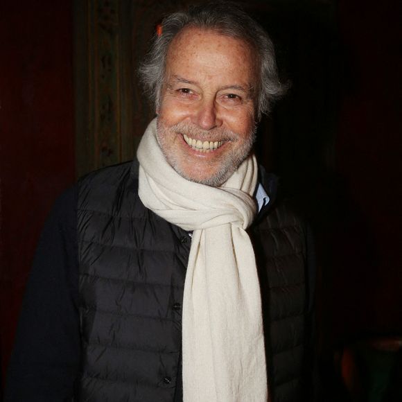 Michel Leeb assiste au lancement du livre d'Étienne de Balasy « Le Guide complet du parfait stand-up et one-man-show » au Buddha-Bar à Paris, en France, le 3 février 2020. Photo de Jérôme Domine/ABACAPRESS.COM