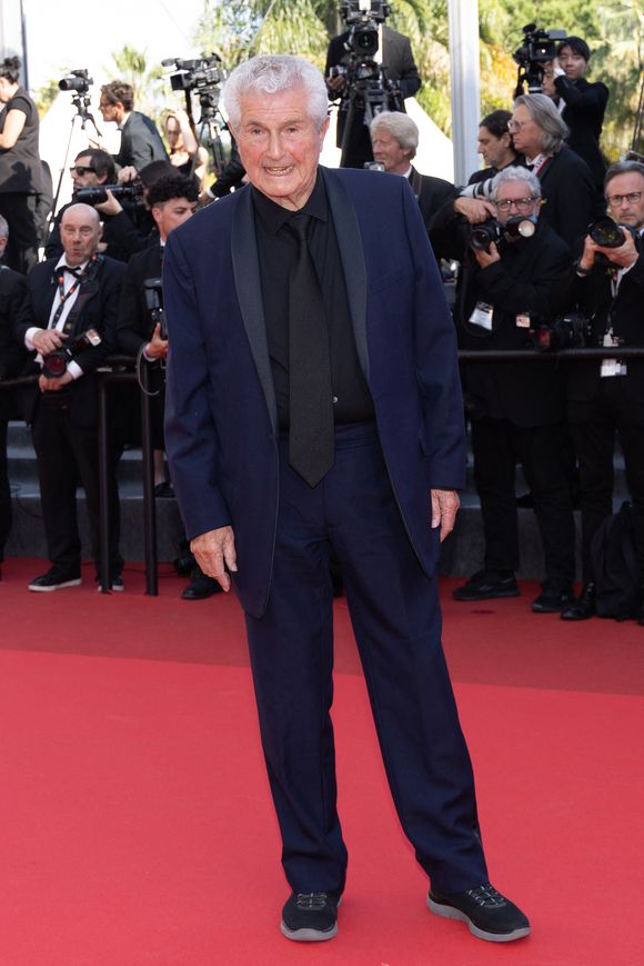 Claude Lelouch - Montée des marches de la cérémonie de clôture du 78ème Festival International du Film de Cannes, au Palais des Festivals à Cannes. Le 24 mai 2025
© Olivier Borde/ Bestimage