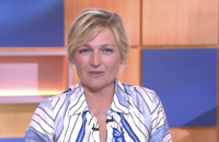 Anne-Elisabeth Lemoine annonce la grossesse d'un membre de son équipe de "C à vous" sur France 5