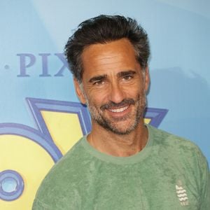 Le festival occupe aussi une place symbolique dans la vie du couple puisque c'est au retour de l'une de ses éditions que Virginie Stref a appris qu'elle était enceinte de Marius.
Florent Peyre - Première de "Toy Story 5" au Cirque d'Hiver à Paris le 14 juin 2026. © Coadic Guirec/Bestimage
