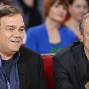 Didier Bourdon et Patrick Chesnais - Enregistrement de l'émission "Vivement Dimanche" à Paris le 9 décembre 2015. © Coadic Guirec / Bestimage