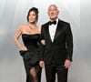 Cette édition est aussi marquée par des polémiques autour de ses invités et sponsors.

Lauren Sánchez et Jeff Bezos à la Soirée des Oscars Vanity Fair le 15 mars 2026 au Musée d'art du comté de Los Angeles, Los Angeles, Californie. Photo par AGENCE / BESTIMAGE