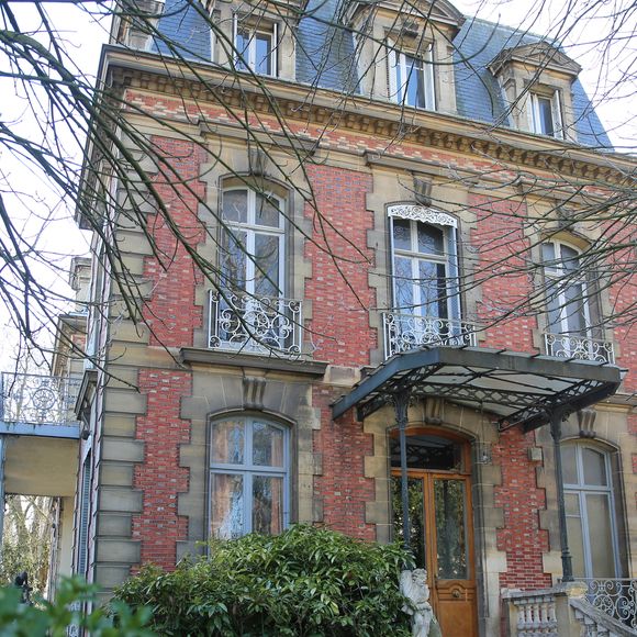 Le sort de Montretout est connu.

Exclusif - Nouvelle perquisition dans la villa de Jean-Marie Le Pen au domaine de Montretout à Saint-Cloud .Agence / Bestimage