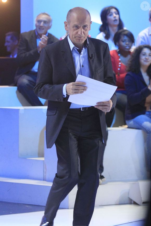 Archive - Jean-Michel Aphatie - Canal Plus, Le Grand Journal. Paris, le 11 juin 2012
