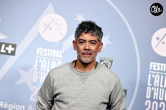 "J’ai dû arriver ce jour-là exaspéré par moi-même au rendez-vous que j’avais avec mon amie. Elle m’a dit : 'Va te faire tester, peut-être que ça s’explique finalement'", a-t-il confié à Nathalie Renoux pour M6 Info, dévoilant les coulisses de son test.

Manu Payet - Tapis rouge lors du 29ème Festival International du Film de Comédie de l'Alpe d'Huez le 21 Janvier 2026. © Dominique Jacovides/Bestimage