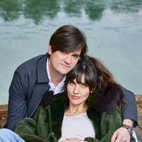 Laura et Alain-Fabien Delon parents de Romy : Rares photos du premier été stylé de leur bébé