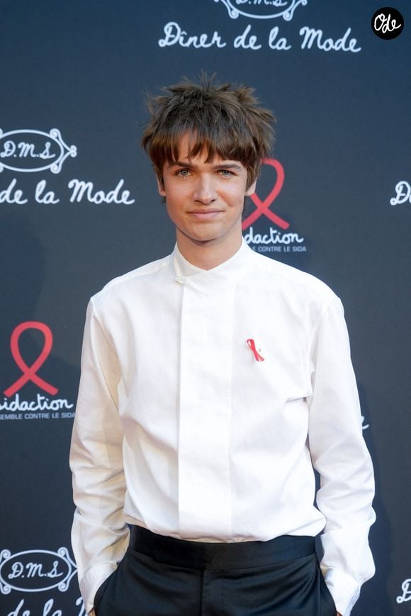Il décrit l’album avec trois mots : "humanité", "dépouillé" et "romantique".

Pierre de Maere au dîner de la mode Sidaction 2026 au lycée Carnot à Paris le 9 juillet 2026. © Anne-Sophie Guebey / Bestimage