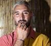 Trois ans après son deuxième album, le chanteur revient ce lundi avec un titre touchant, « Adieu », dans lequel il chante sa rupture avec la nageuse et leur nouvelle vie de parents séparés de deux enfants.