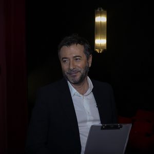 Exclusif - Bernard Montiel lors de l'enregistrement de l'émission Olympiascope présentée par B.Montiel à la Comédie de Paris le 6 mars 2025. 
Cette émission sera diffusée le 16 avril.

© Jack Tribeca / Bestimage