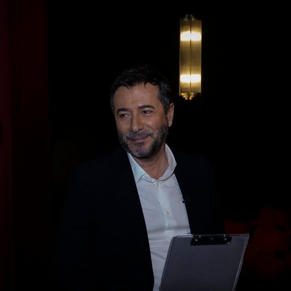 Exclusif - Bernard Montiel lors de l'enregistrement de l'émission Olympiascope présentée par B.Montiel à la Comédie de Paris le 6 mars 2025. 
Cette émission sera diffusée le 16 avril.

© Jack Tribeca / Bestimage
