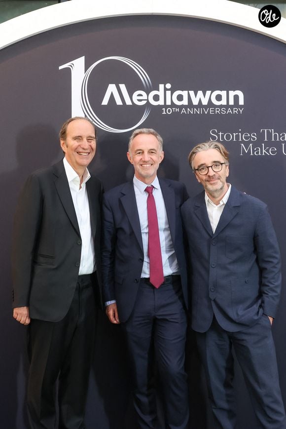 Le restaurant reste ouvert sept jours sur sept pour accueillir ses clients au déjeuner et au dîner.

Xavier Niel, Emmanuel Grégoire, maire de Paris, Pierre-Antoine Capton, Pdg de Mediawan - Photocall de la soirée des 10 ans de Mediawan à Paris le 2 juin 2026.

© Jack Tribeca / Bestimage