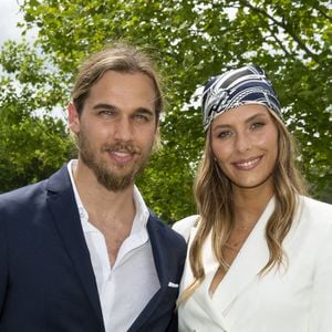 Théo Fleury et sa compagne Camille Cerf - Prix de Diane Longines à l'hippodrome de Chantilly. © Pierre Perusseau/Bestimage
