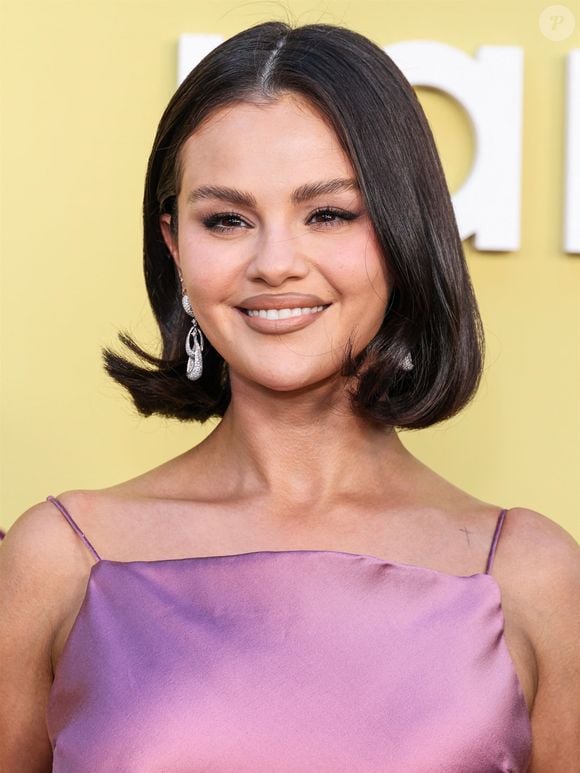 Selena Gomez au photocall du 3ème gala annuel de bienfaisance du Rare Impact Fund aux studios Nya à Los Angeles, Californie, Etats-Unis, le 29 octobre 2025. © RALL/Backgrid USA/Bestimage
