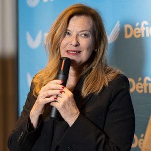 Valérie Trierweiler lors de la soirée de clôture Défi d'Elles Laponie et la remise d'un chèque de plus de 100 000 euros pour l'association ARSLA (Association pour la recherche sur la SLA) à l'hôtel Le Cinq Codet à Paris le 11 mars 2026.

© Julien Sarkissian / Bestimage