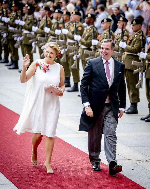 La comtesse Stéphanie de Lannoy, future grande-duchesse de Luxembourg, et le prince Guillaume, futur grand-duc de Luxembourg, lors d'une cérémonie à la Philharmonie de Luxembourg, dans le cadre des célébrations du jour de la Fête nationale et du 25e anniversaire du règne du grand-duc Henri. Luxembourg. Photo : Dana Press / Bestimage