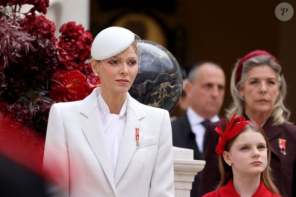 La princesse Charlene de Monaco, La princesse Gabriella de Monaco, comtesse de Carladès - La famille princière monégasque dans la cour d'honneur du palais lors de la la fête nationale à Monaco le 19 novembre 2025. © Dominique Jacovides - Bruno Bebert / Bestimage