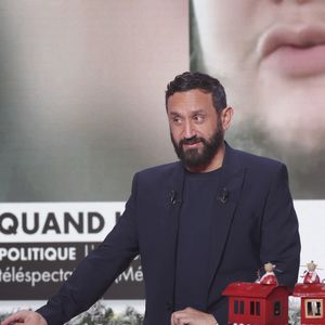 Exclusif - Cyril Hanouna, sur le plateau de de l’émission « TPMP » présentée par C.Hanouna et diffusée en direct sur C8, Paris, France, le 06 décembre 2024. © Jack Tribeca / Bestimage