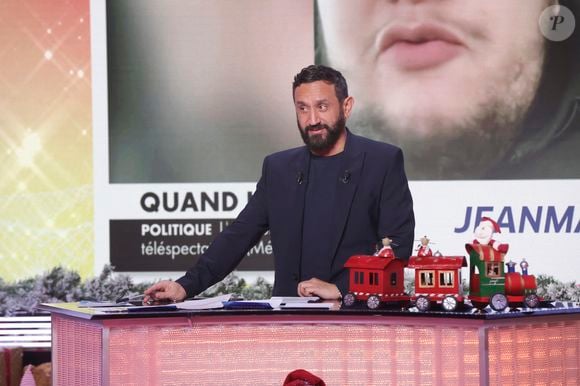 Exclusif - Cyril Hanouna, sur le plateau de de l’émission « TPMP » présentée par C.Hanouna et diffusée en direct sur C8, Paris, France, le 06 décembre 2024. © Jack Tribeca / Bestimage